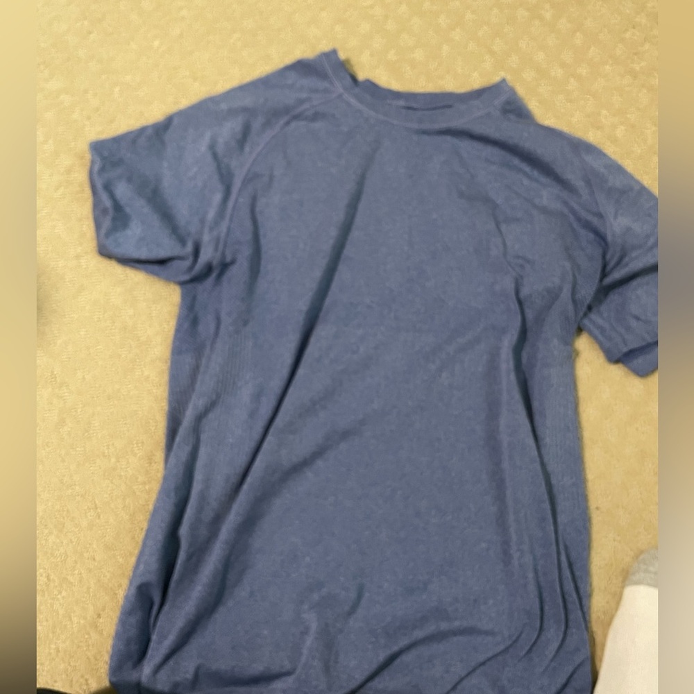 Lululemon shirt
